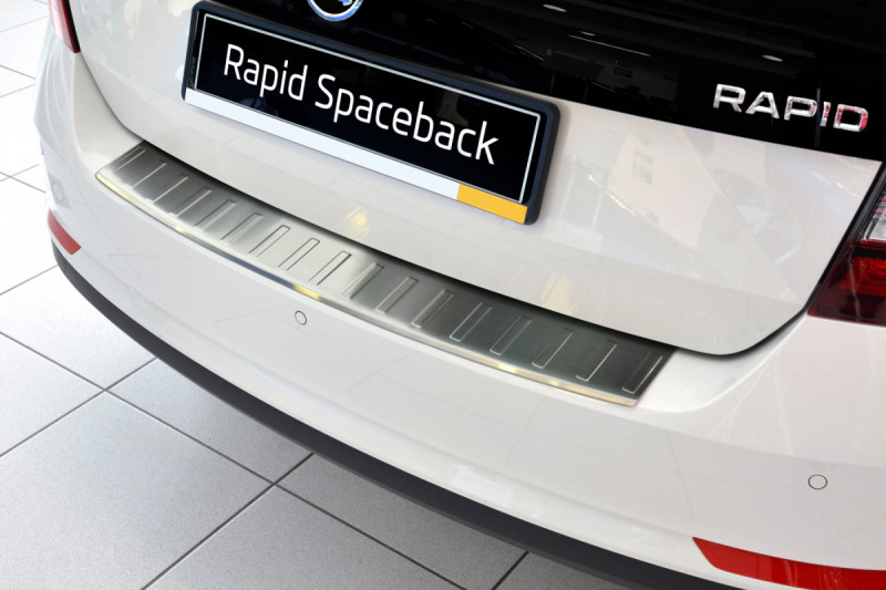 Ochranná lišta hrany kufru Škoda Rapid 2012-2019 (spaceback