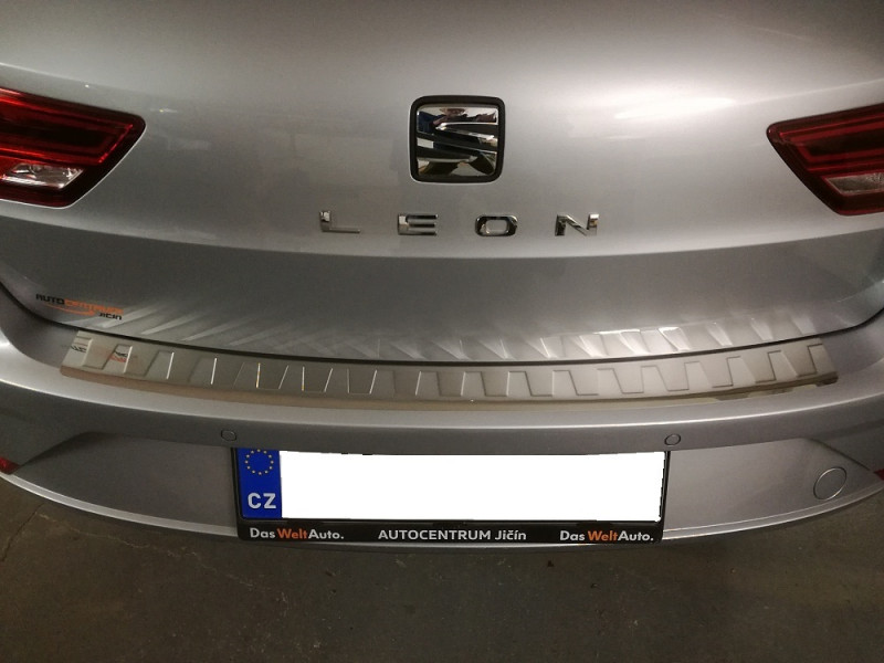 Ochranná lišta hrany kufru Seat Leon 2012-2020 (combi