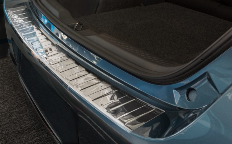 Ochranná lišta hrany kufru Toyota Auris TS 2015-2019 (combi