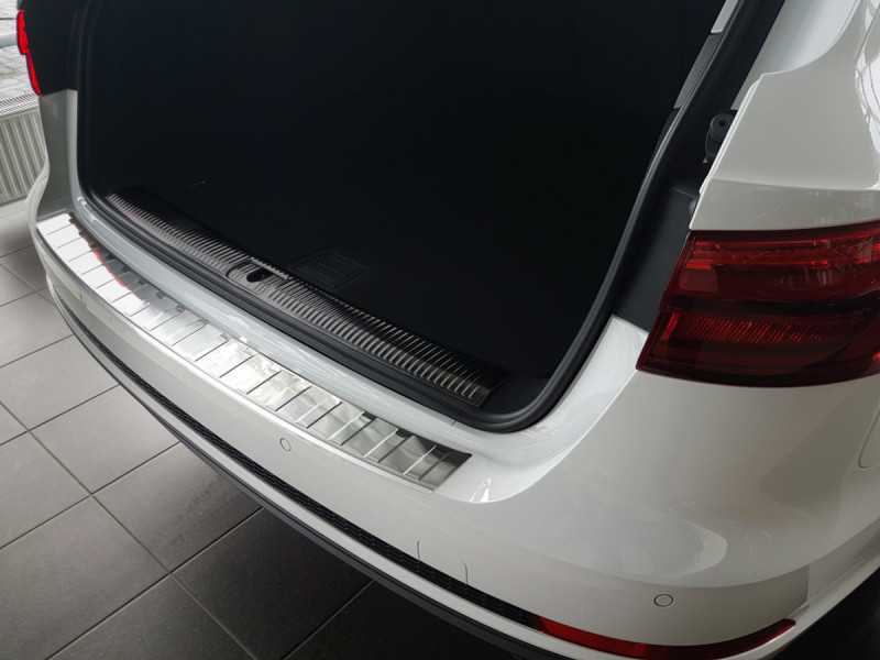 Ochranná lišta hrany kufru Audi A4 2016- (combi