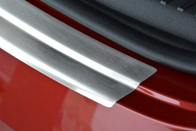 Ochranná lišta hrany kufru Seat Leon 2012-2020 (hatchback