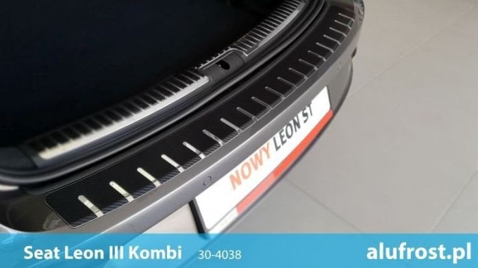 Ochranná lišta hrany kufru Seat Leon 2014-2020 (carbonová folie) Alufrost