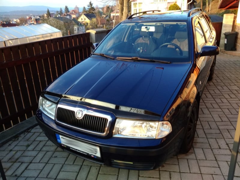 Deflektor kapoty Škoda Octavia 1996-2010 (nalepovací) Heko